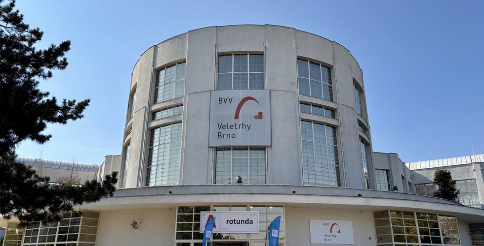 Jak může světlo pomoci čistit vodu? Projekt #CURE jsme představili na MSV v Brně