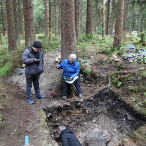 MDR SACHSENSPIEGEL a Freie Presse Chemnitz na místě archeologického výzkumu v rýžovišti Sauschwemme #1