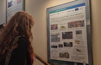 Poster ArchaeoTin na konferenci v Hradci Králové