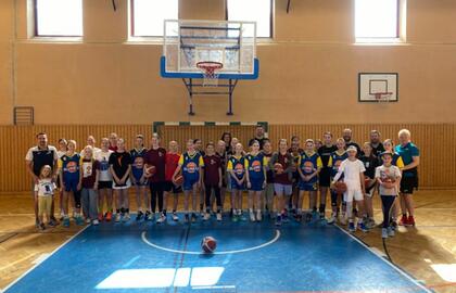Přeshraniční basketbalový kemp pro dívky