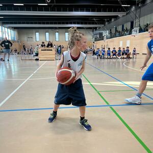 Harlem Globetrotters besuchen U12-Turnier in Dresden #3