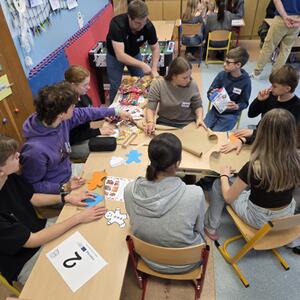 Školní akční den na ZŠ Stříbrnická a Gymnasium LEO 2025 #6