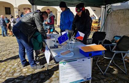 Propagace projektu na slavnostech pro veřejnost Karaseks Naturmarkt v Seifhennersdorfu