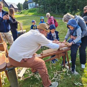 Česká turistická skupina navštívila „Dny historických řemesel“ v Seiffenu #4 | Copyright: foto