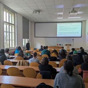 Netzwerk-Kolloquium: Untersuchung der termo-hydromechanischen Eigenschaften von Bentonit für dessen Verwendung in der Barriere eines Tiefenlagers für radioaktive Abfälle #1