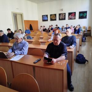 Využití přirozeného neutronového pozadí k určení vlhkosti půdy #1