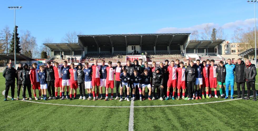 Erneuter Besuch in Tschechen für Bowling und Fußball
