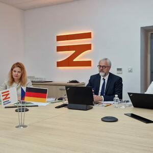 PRAG - Správa železnic - Diskussion über die Erneuerung der stillgelegten Bahnstrecke Holzhau-Moldava #1