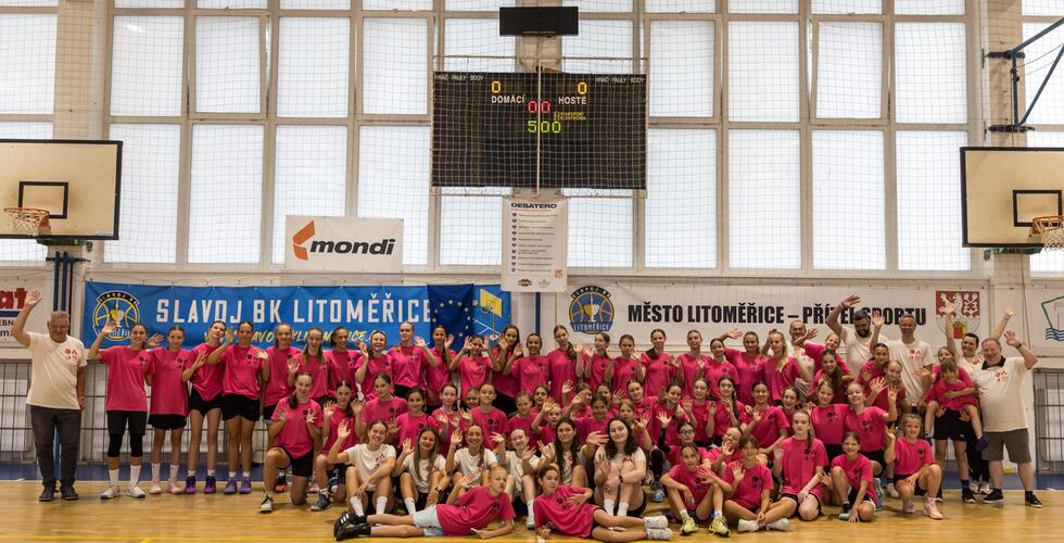 Letní - Academy 2025 | Copyright: https://www.picdrop.com/alexandertrienitz/a2fZPZzFr1