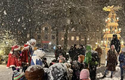 Advent ve Wiesenthalu & Novoroční trh