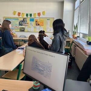 Most, kompromis a demokracie: Čeští a němečtí žáci si vyzkoušeli politiku nanečisto #1 | Copyright: Stefanie Gerstenberger