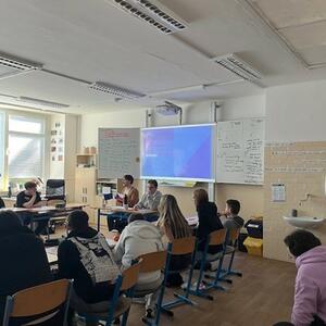 Most, kompromis a demokracie: Čeští a němečtí žáci si vyzkoušeli politiku nanečisto #2 | Copyright: Stefanie Gerstenberger