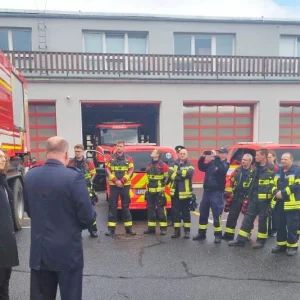 Feuerwehrleute aus Tschechien und Sachsen haben gemeinsam die Logistik für langfristige Einsätze bearbeitet #2 | Copyright: Hasičský záchranný sbor Libereckého kraje