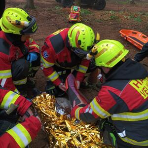 Společné cvičení na téma „K záchraně osob včetně transportu z náročného terénu #2