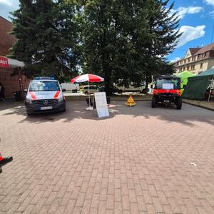 Ukázka spolupráce hasičů Velký Šenov a záchranářů DRK Sebnitz veřejnosti na Šenovských slavnostech #2