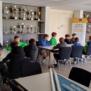 Visions League: Grenzübergreifender Spitzenfußball und Dialog #2