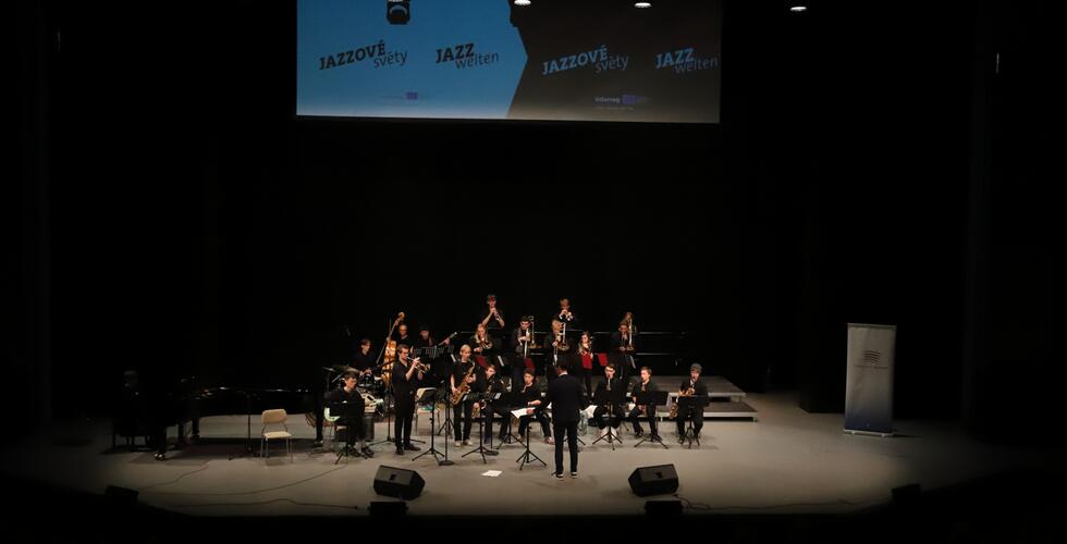 J A Z Z W E L T E N  - Deutsch-Tschechische Jazzbegegnung für Big-Bands