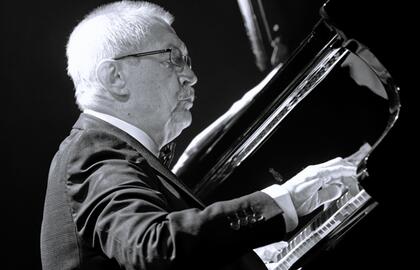 Let's Jazz: „Moravian folk songs“ Emil Viklický – Piano