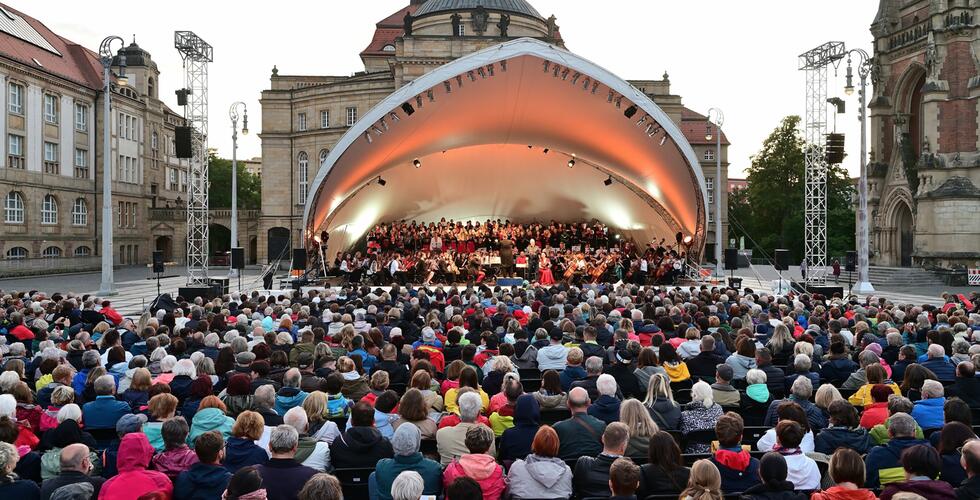 CARMINA BURANA Carl Orff (1895–1982) | Copyright: Wolfgang Schmidt