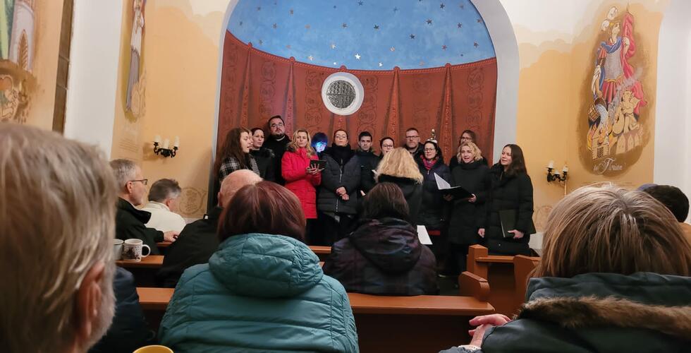 „Du bist zu uns gekommen, Christkind“ – „Přišlo jsi k nám, Jezulátko“ | Copyright: SMG