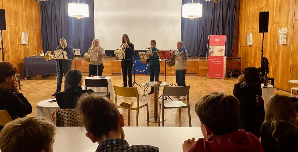 „Goldener Herbst, goldene Hörner“ Ein geselliger Abend mit Musik, Gesang, Gespräch, Getränk... | Copyright: SMG