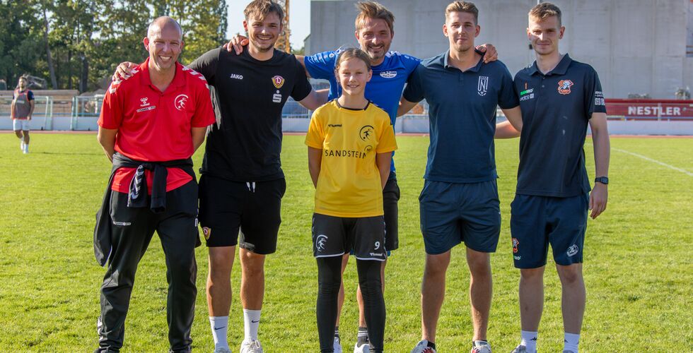Fotbal bez hranic - na míči společně